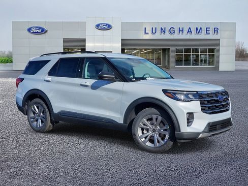 New 2026 Ford Explorer Active w/ Active Comfort Package AWD/4WD image 1