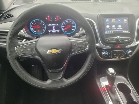 Used 2019 Chevrolet Equinox LS w/ LPO, Floor Liner Package image 22