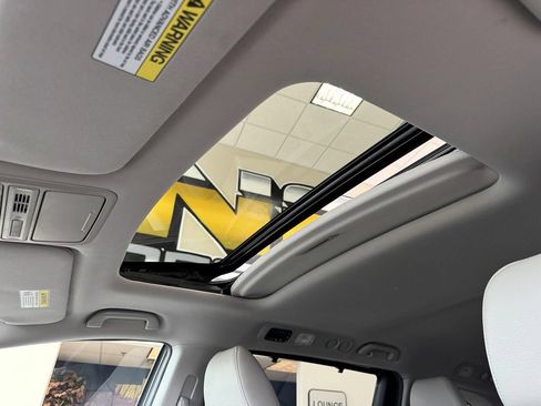 Used 2015 Honda Odyssey EX-L image 39