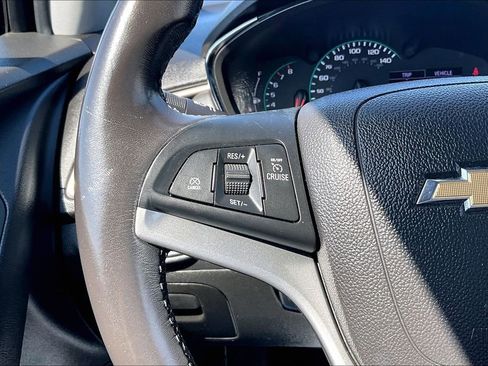 Used 2019 Chevrolet Trax LT w/ LT Convenience Package FWD image 20