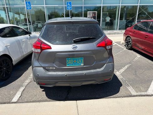 Used 2020 Nissan Kicks S FWD image 5