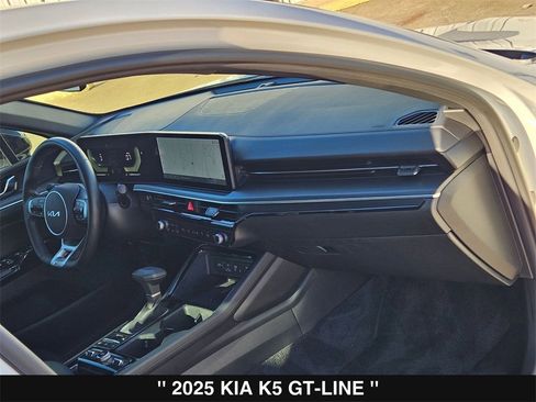 Used 2025 Kia K5 GT-Line image 30