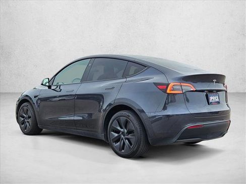 Used 2025 Tesla Model Y Long Range AWD/4WD image 7