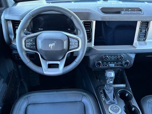 New 2025 Ford Bronco Outer Banks AWD/4WD image 15