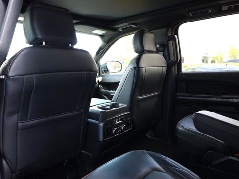 Used 2024 Ford Expedition Max Platinum RWD image 15
