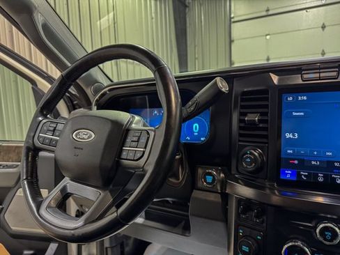 Used 2024 Ford F250 Lariat w/ Lariat Ultimate Package AWD/4WD image 14