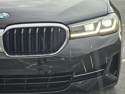 Used 2023 BMW 530i w/ Premium Package RWD image 9
