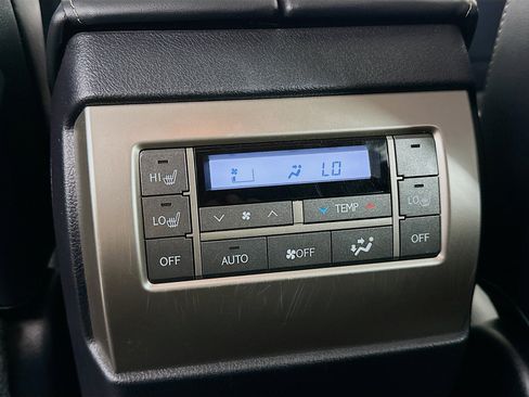 Used 2018 Lexus GX 460 Premium image 29