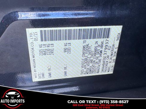 Used 2016 Nissan Maxima Platinum w/ Interior Lighting Package image 32