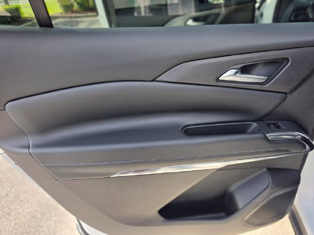 Used 2026 Chevrolet Traverse LT FWD image 22