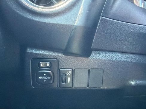Used 2019 Toyota Corolla SE FWD image 15
