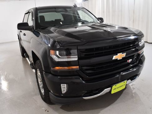 Used 2018 Chevrolet Silverado 1500 LT w/ All Star Edition AWD/4WD image 4