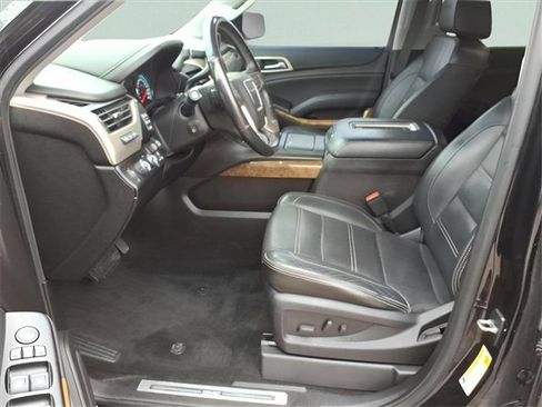 Used 2017 GMC Yukon XL Denali w/ Open Road Package image 13