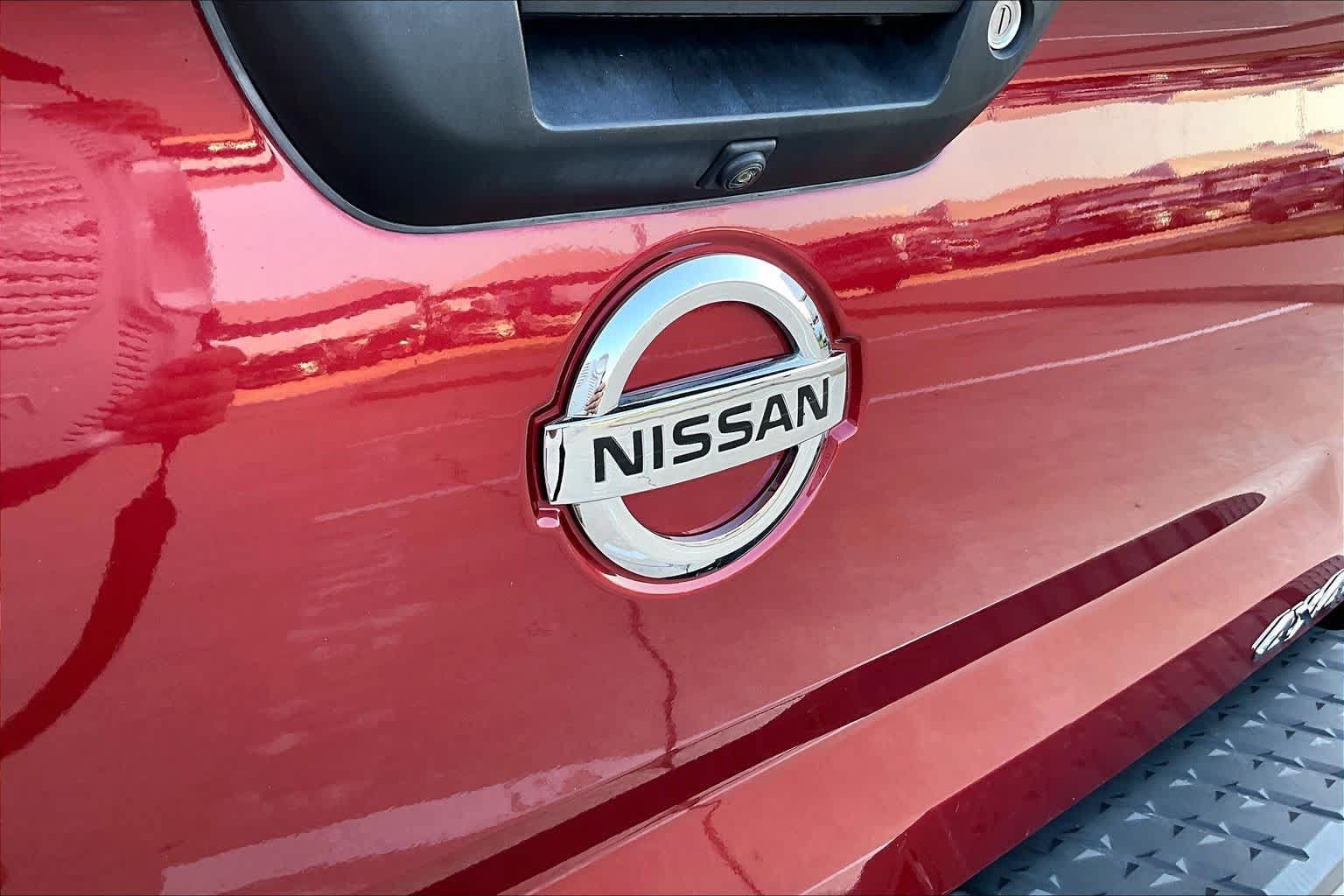 Used 2018 Nissan Titan S w/ S Utility Package AWD/4WD image 32