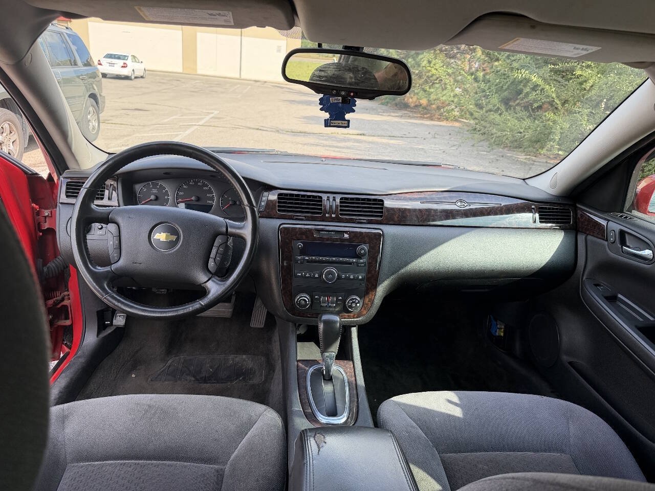 Used 2012 Chevrolet Impala LT FWD image 10