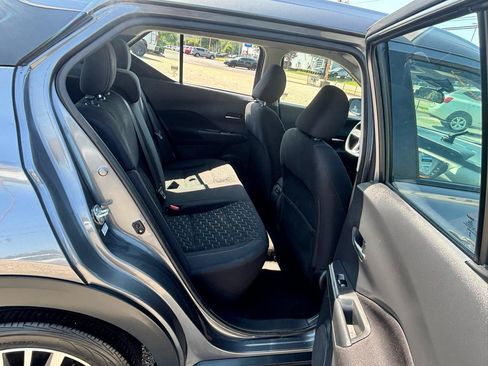 Used 2023 Nissan Kicks SV FWD image 63
