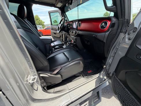 Used 2021 Jeep Gladiator Rubicon AWD/4WD image 44