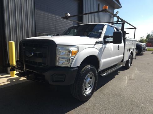 Used 2016 Ford F350 XL AWD/4WD image 2