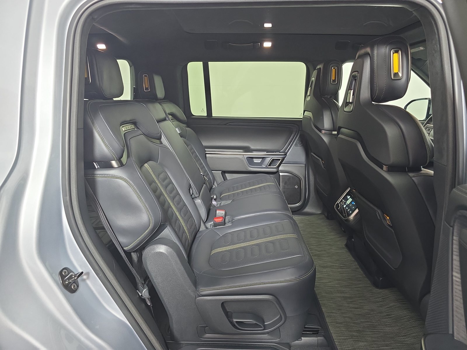 Used 2024 Rivian R1S Adventure Quad AWD/4WD image 23
