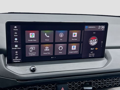 Used 2024 Honda Accord Touring image 9