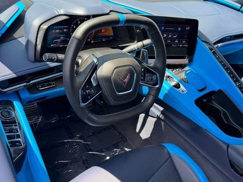 Used 2023 Chevrolet Corvette Stingray Premium Conv w/ Z51 Performance Package RWD image 15