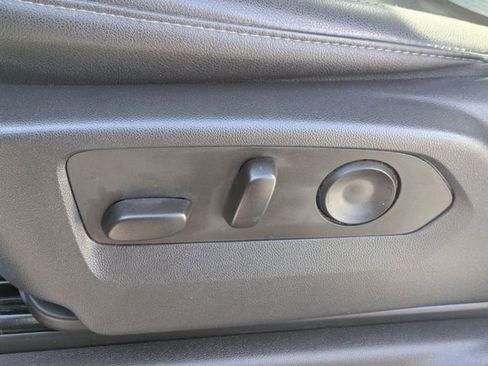 Used 2022 GMC Sierra 1500 SLT w/ SLT Convenience Package image 27