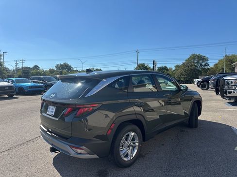 New 2026 Hyundai Tucson SE image 8