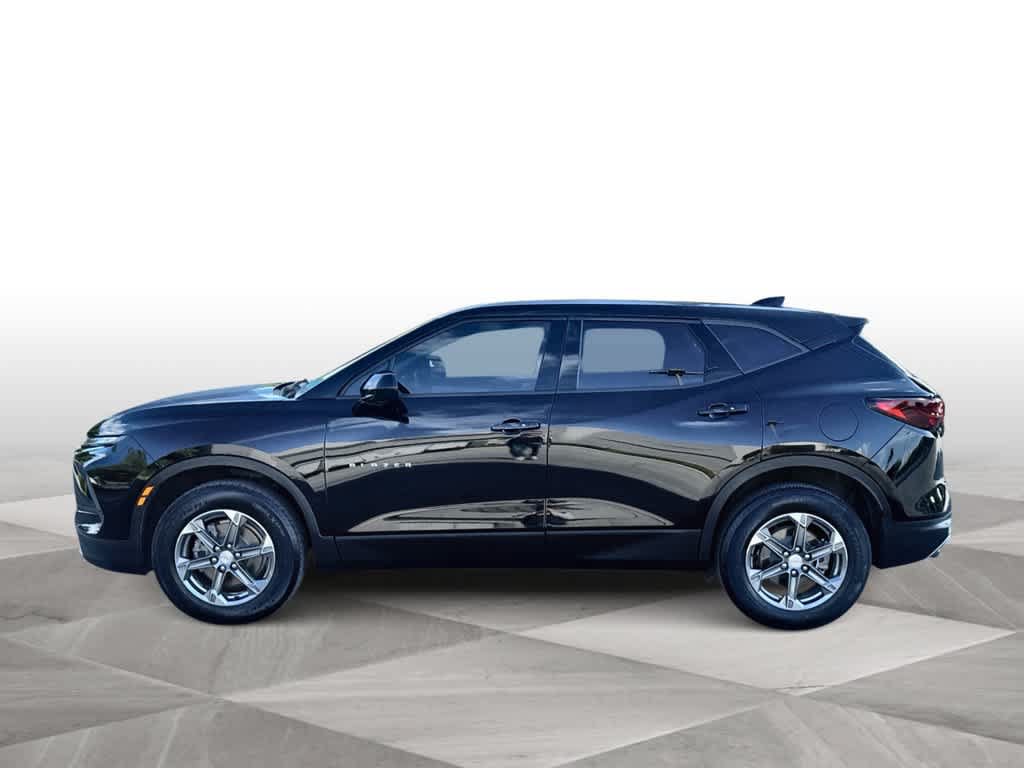 Used 2024 Chevrolet Blazer LT FWD image 5