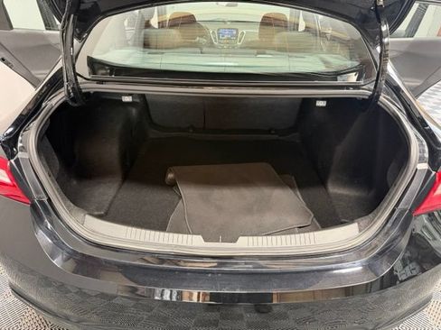 Used 2023 Chevrolet Malibu LT FWD image 30