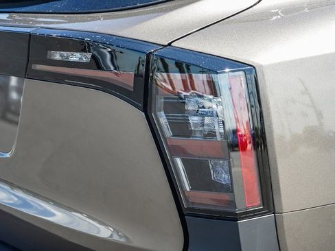 New 2026 Nissan Kicks SV image 8