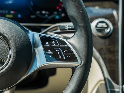 Certified 2025 Mercedes-Benz GLC 350e 4MATIC image 27