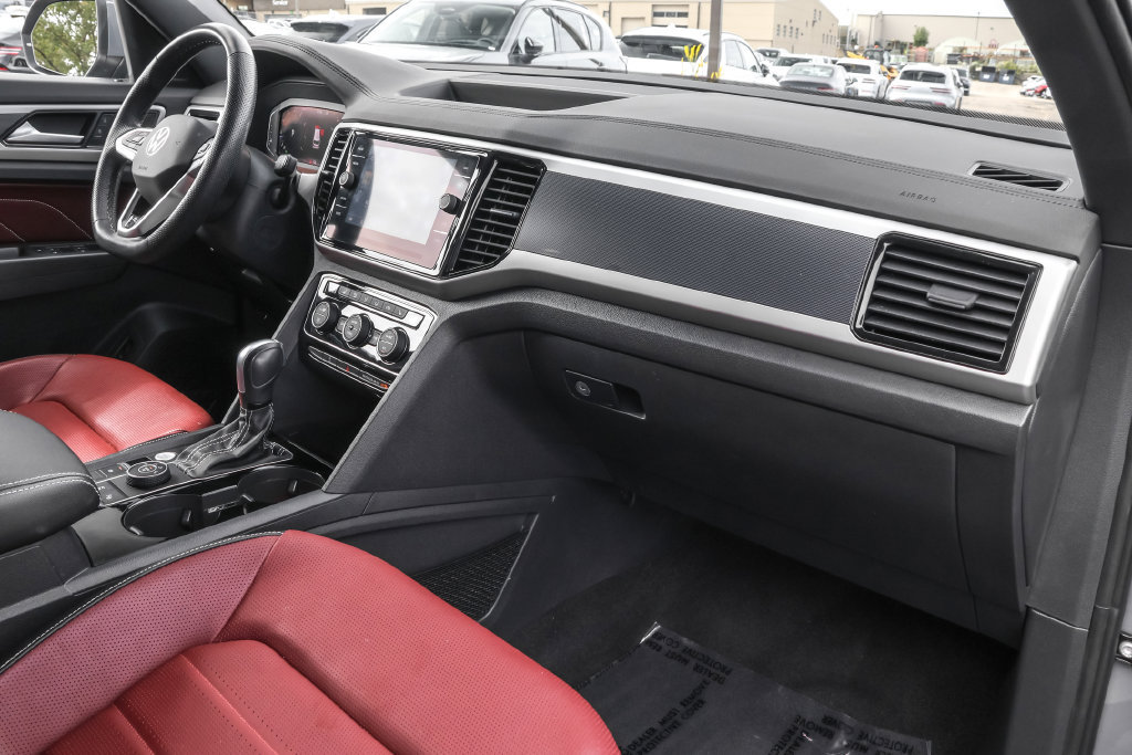Certified 2023 Volkswagen Atlas Cross Sport SEL Premium R-Line AWD/4WD image 37
