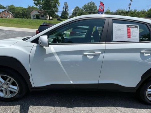 Used 2020 Hyundai Kona SE AWD/4WD image 3