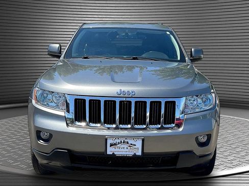 Used 2013 Jeep Grand Cherokee Laredo AWD/4WD image 2