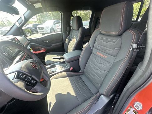 Certified 2025 Nissan Frontier Pro-X w/ Pro Convenience Package image 13