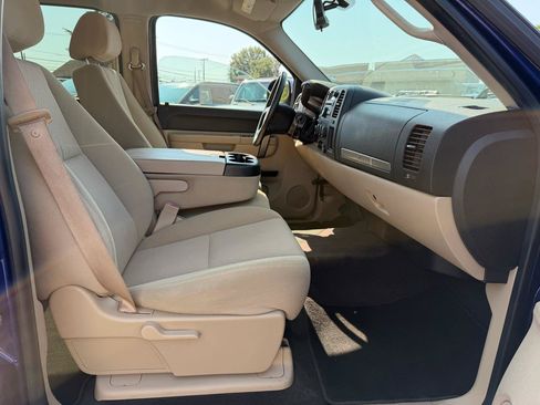 Used 2010 GMC Sierra 1500 SLE w/ Power Pack Plus AWD/4WD image 15