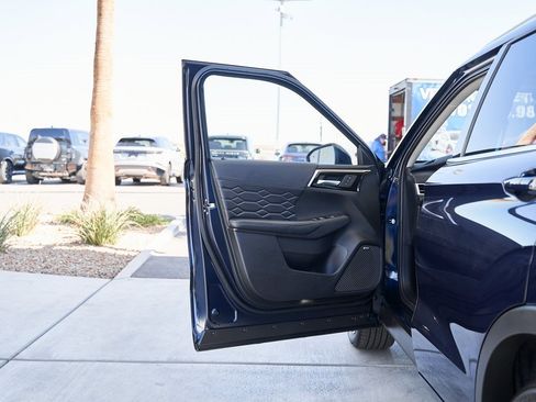 Used 2025 Mitsubishi Outlander SEL image 17