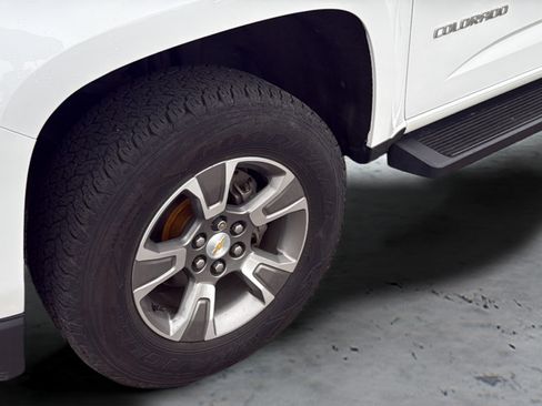 Used 2019 Chevrolet Colorado Z71 AWD/4WD image 28