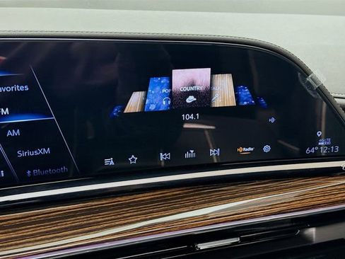 Used 2023 Cadillac Escalade Premium Luxury image 17