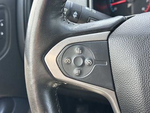 Used 2015 Chevrolet Colorado Z71 AWD/4WD image 22