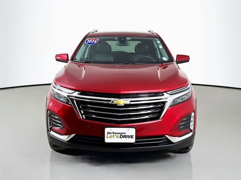 Used 2024 Chevrolet Equinox Premier image 3