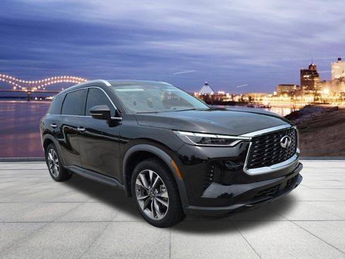 Used 2023 INFINITI QX60 Luxe w/ Cargo Package FWD image 4