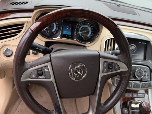 Used 2013 Buick LaCrosse Touring FWD image 10
