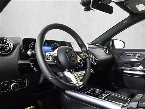New 2026 Mercedes-Benz GLA 250 4MATIC image 10
