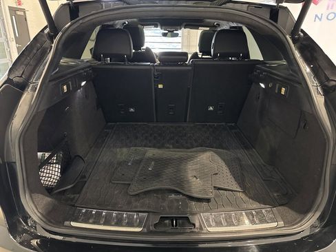 Used 2019 Jaguar F-PACE R-Sport image 37