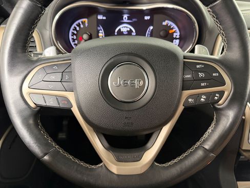 Used 2016 Jeep Grand Cherokee Overland w/ Advanced Technology Group AWD/4WD image 14