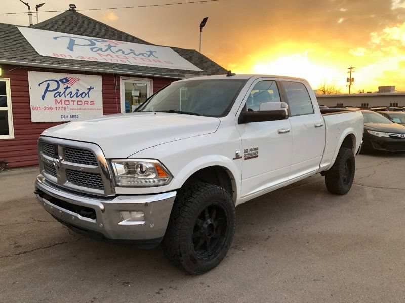 Used 2017 RAM 2500 Laramie AWD/4WD image 2