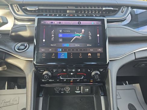 Used 2022 Jeep Grand Cherokee Limited 4xe w/ Luxury Tech Group II image 29