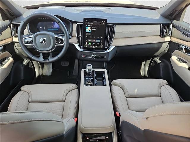 Used 2026 Volvo XC90 B6 Ultra w/ Protection Package AWD/4WD image 19