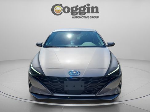 Certified 2023 Hyundai Elantra SEL w/ Convenience Package image 7